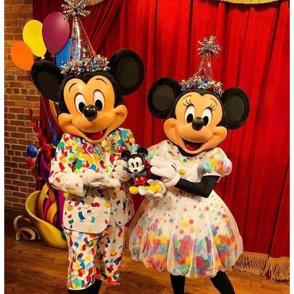 NEW Mickey's 90th Anniversary Sippy Cup - Picture 4 of 4